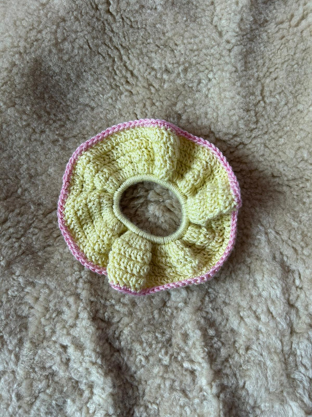 Lemon Sorbet Scrunchie — Sample Piece